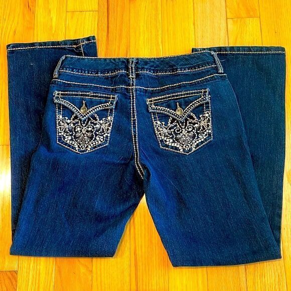 Nine West Jeans Flaired leg  Women's Size 8 - Picture 1 of 6